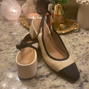 Linen and black sling back shoes size 8 NWOT